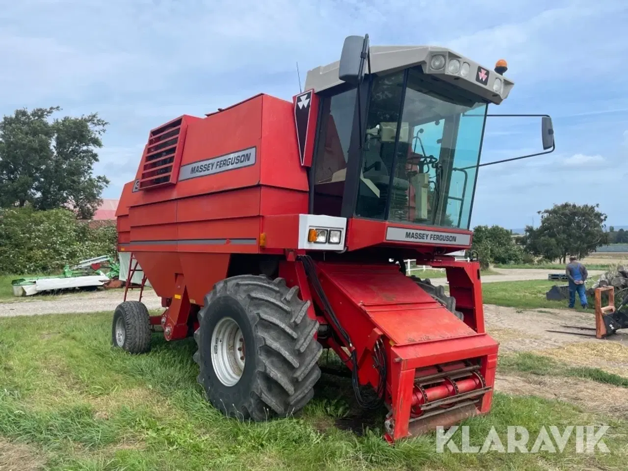 Billede 7 - Mejetærsker Massey Ferguson 32 med skærebord og vogn