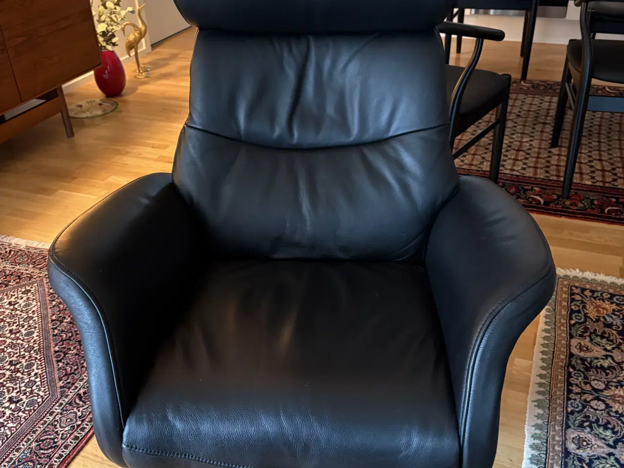 Billede 1 - Læder lænestol med fodskammel 