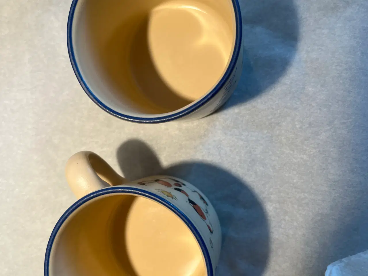 Billede 3 - 2 krus med navn "Oscar" og "August"