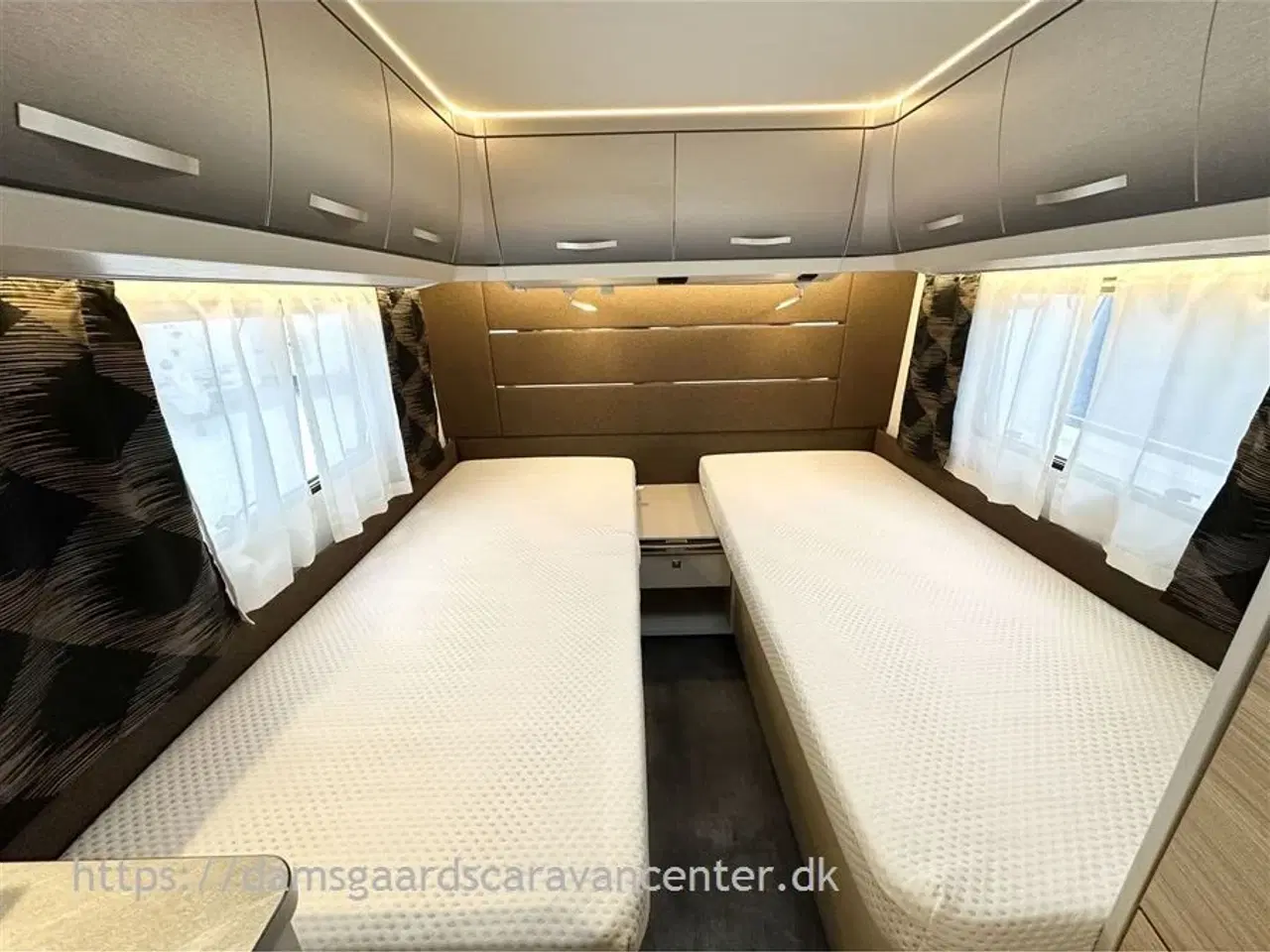 Billede 12 - 2020 - Dethleffs Generation 515 LE Enkeltsenge - Combi 4 - Mover - Telt - Markise