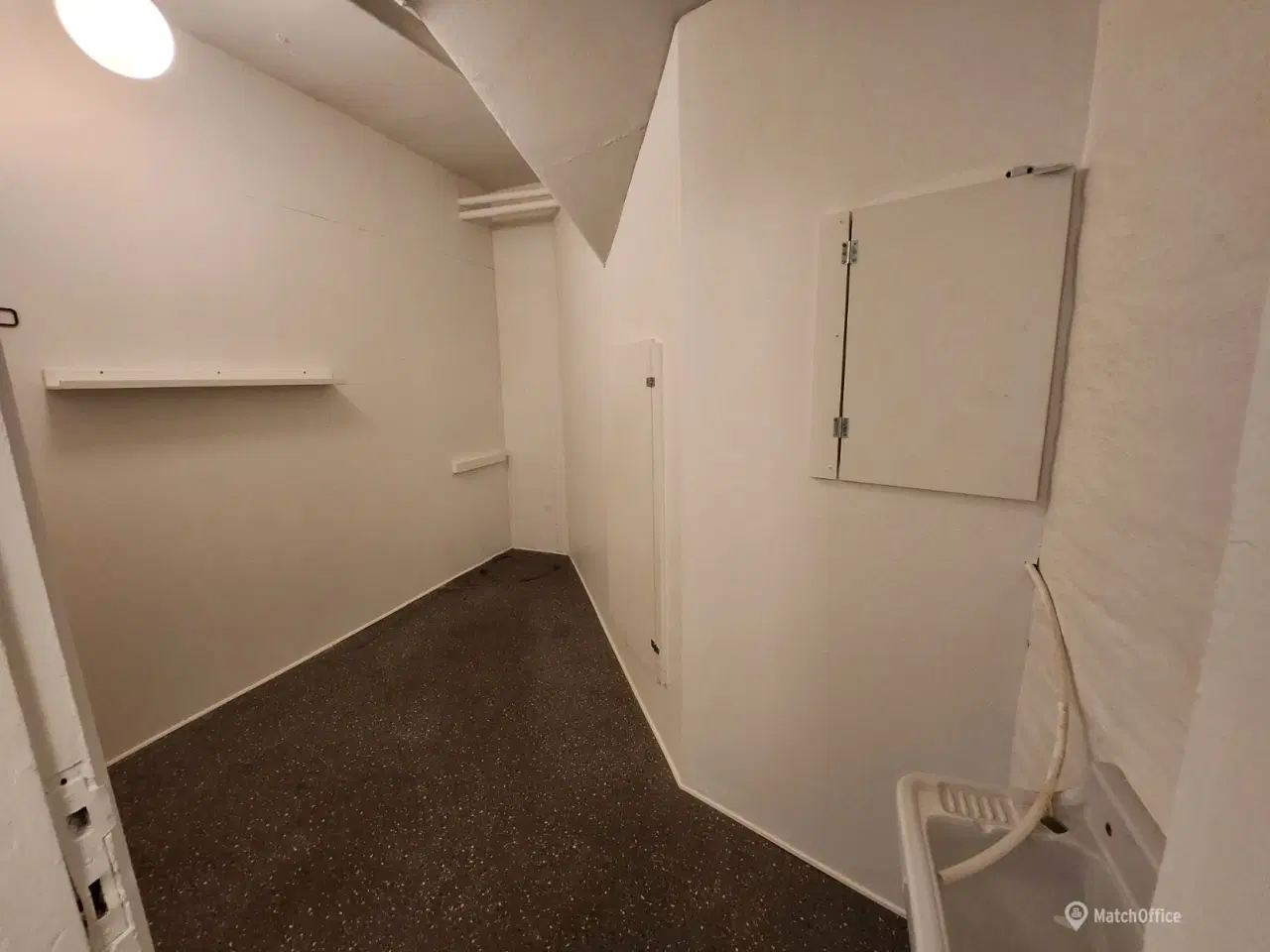 Billede 13 - Salon. butik. kontor eller anden form for erhverv. Centralt beliggende nær Store Torv Hobro.