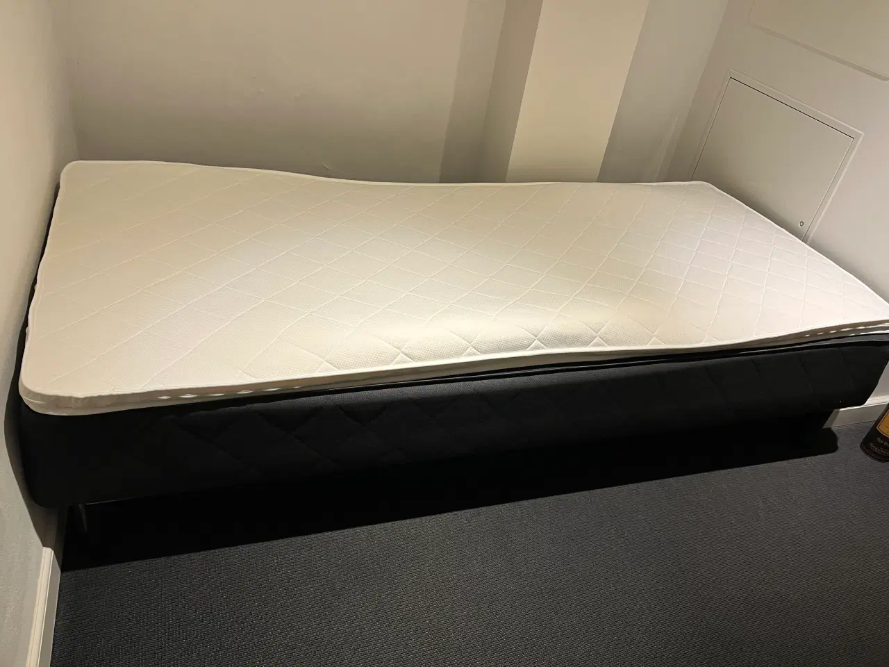 Billede 4 - Seng så god som NY