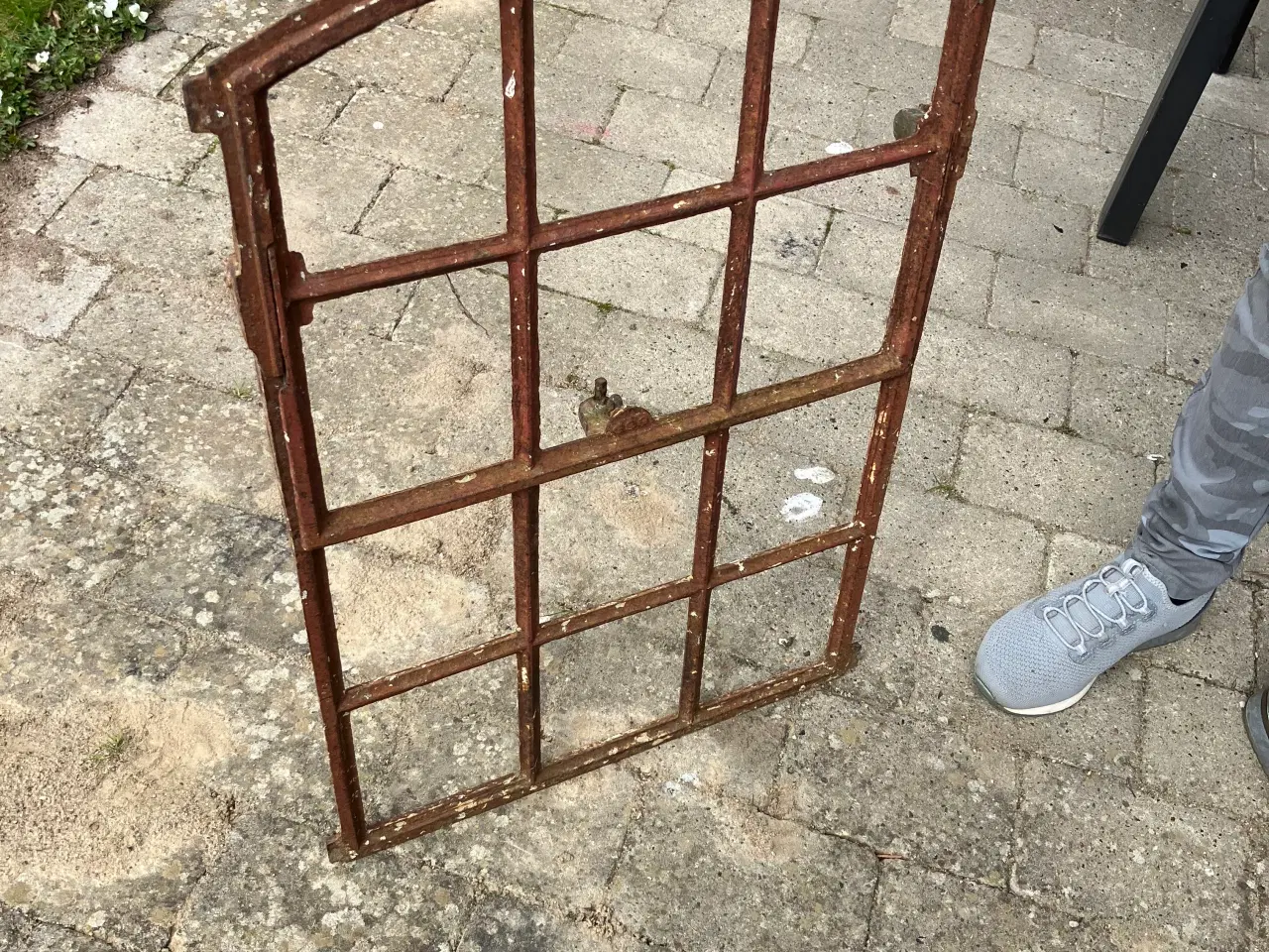 Billede 2 - Stald vindue