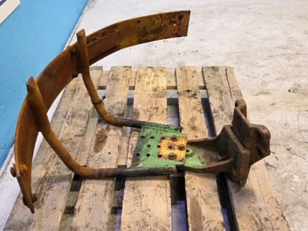 Billede 8 - John Deere 6300 Hjulskærm R.  AL164877