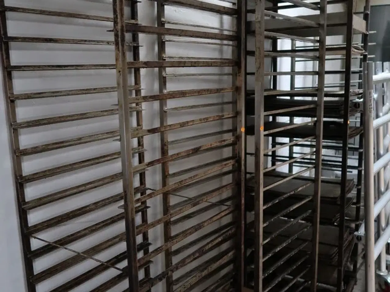 Billede 1 - 3 stk. stikvogne med div. bageplader