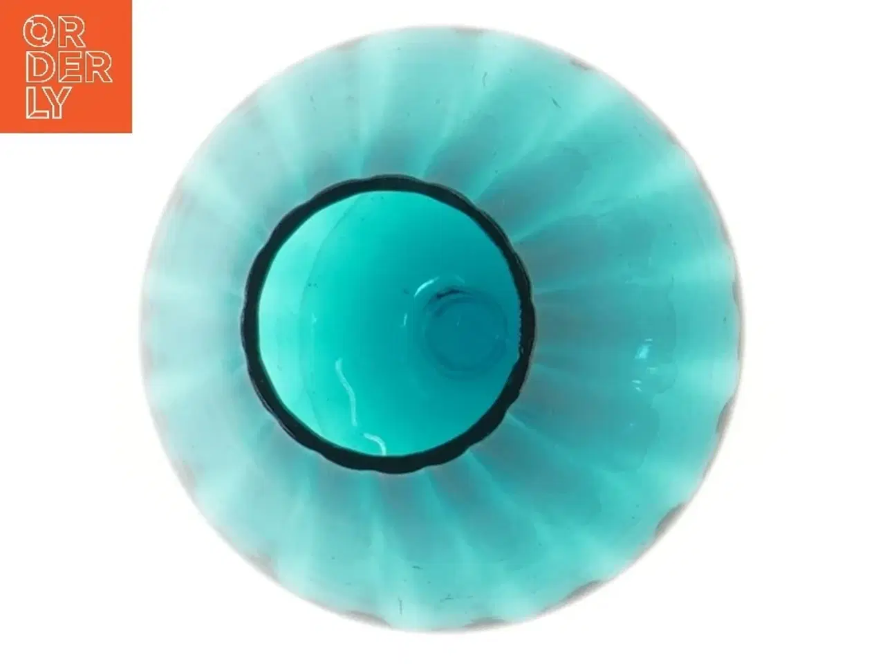 Billede 2 - Blå glasvase på fod (str. 15,5 cm)