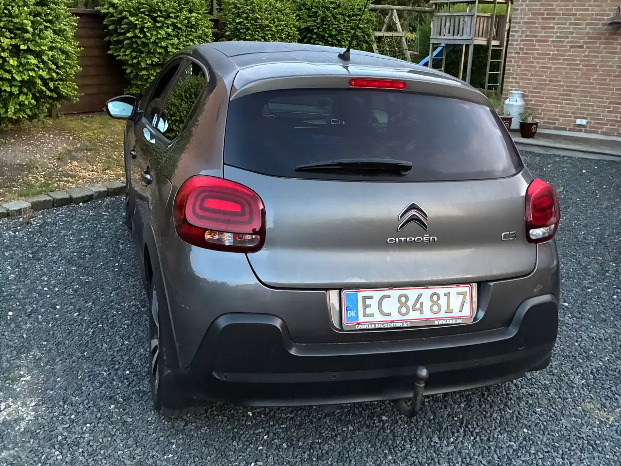 Billede 3 - Super flot og velhold Cirtroen C3 med glastag