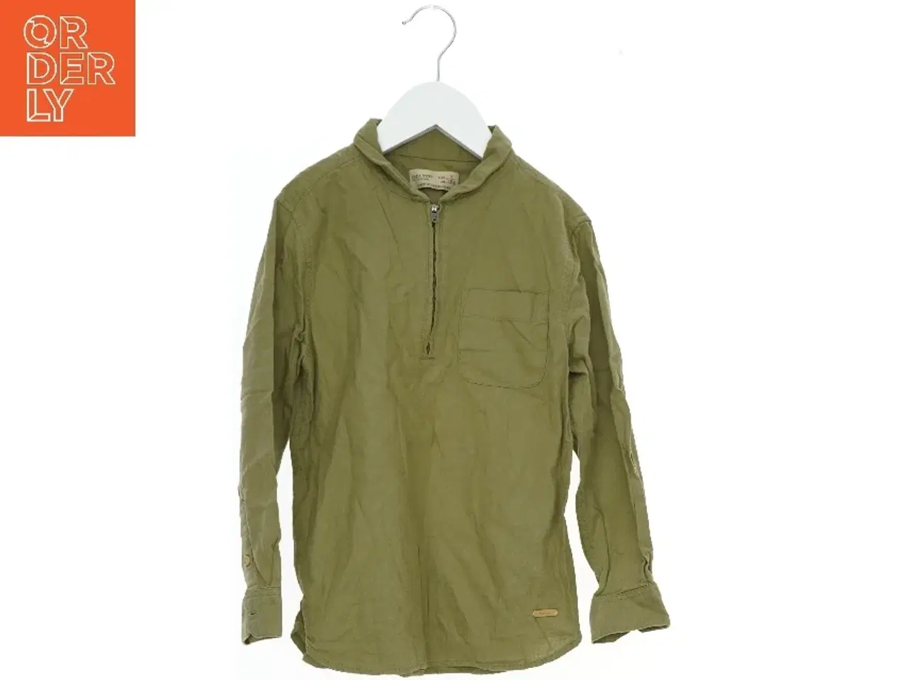 Billede 1 - Skjorte med lynlås og brystlomme fra Zara (str. 122)