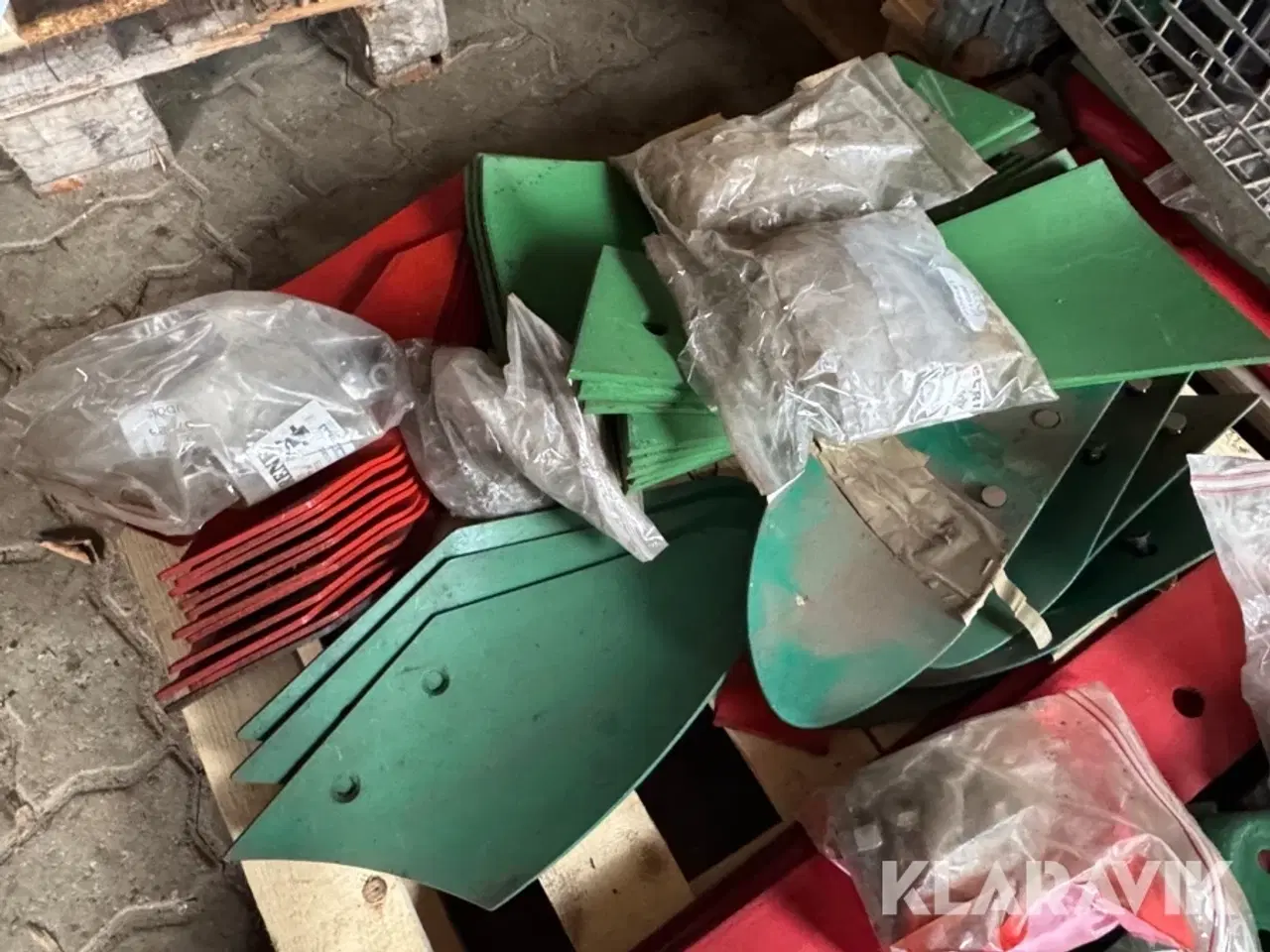 Billede 6 - Reservedele Kverneland sliddele