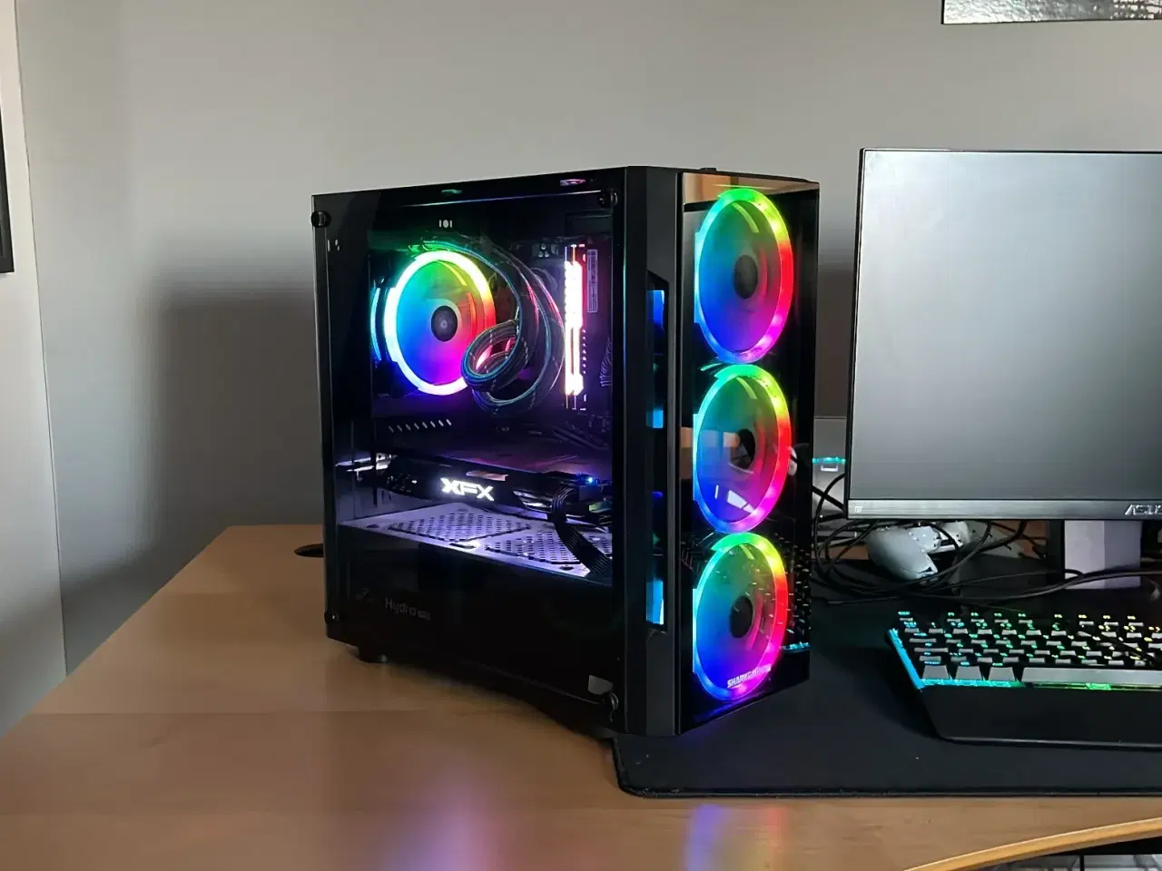 Billede 2 - Gamer PC fra Shark Gaming + Setup