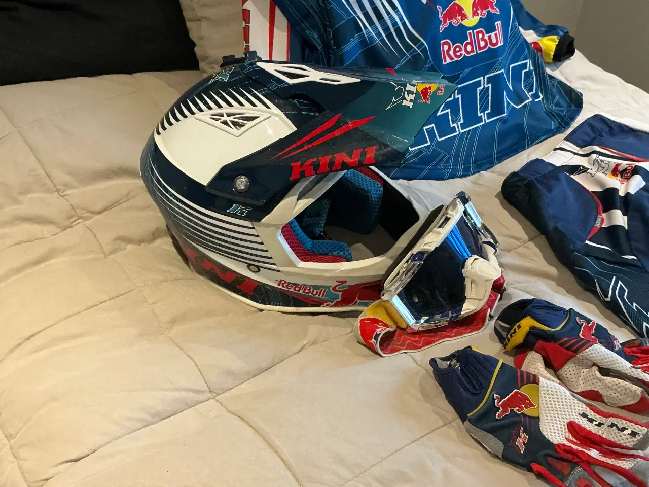 Billede 5 - KOMPLET KINI CROSS TØJ INKL: ALT