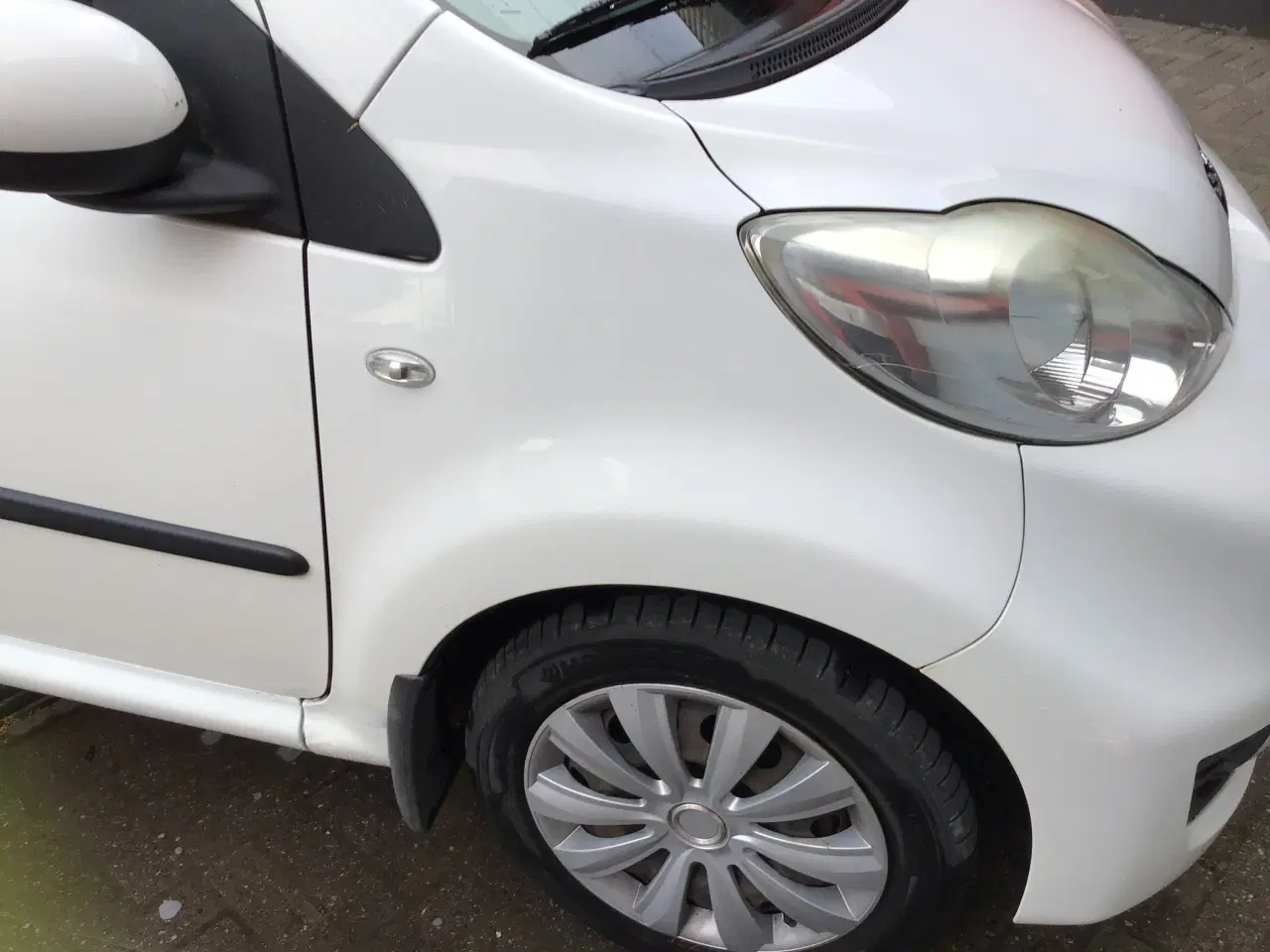 Billede 3 - PEUGEOT 107  Gem 1,0 I 5D med aircondision 