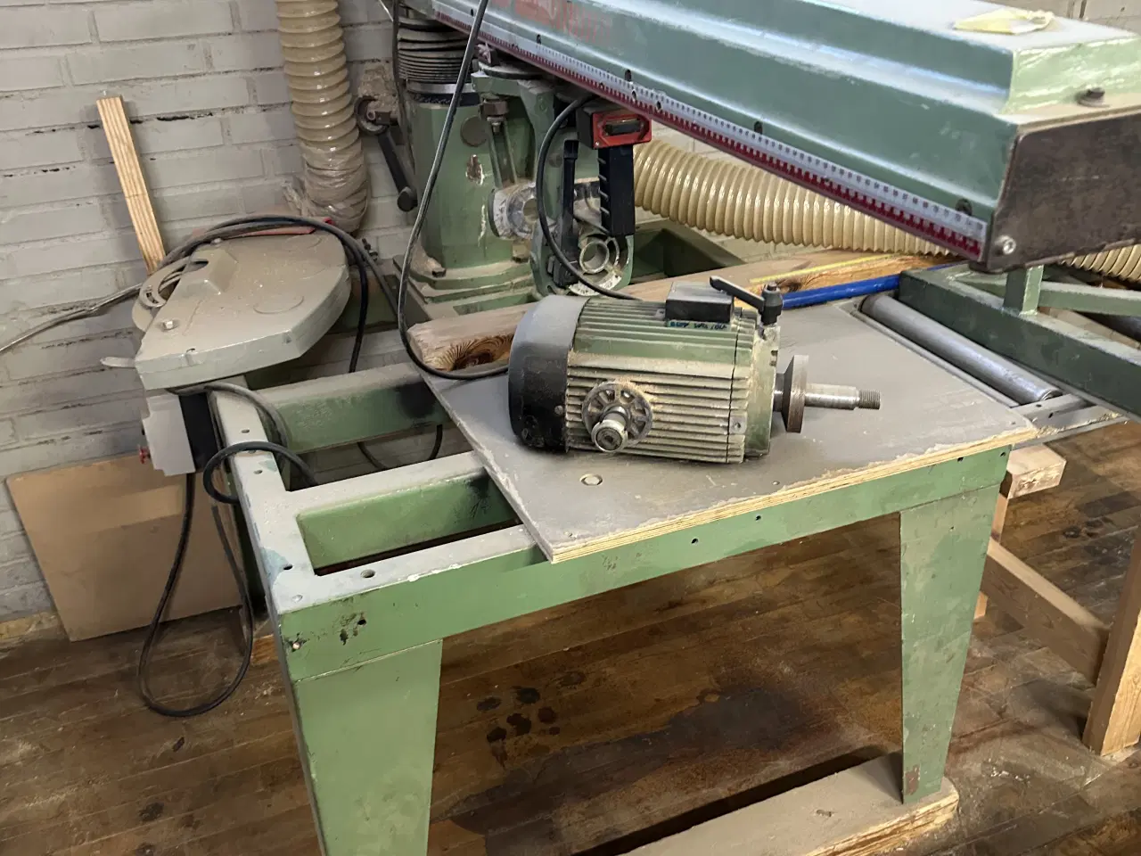 Billede 1 - Afkorter sav