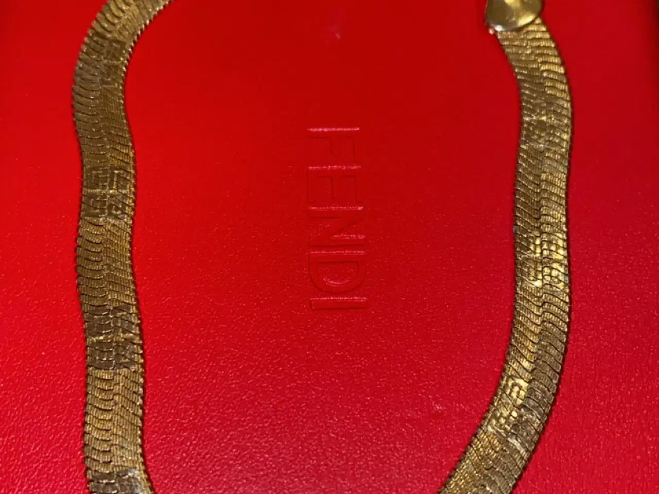 Billede 1 - Givenchy forgyldt armbånd – elegant design