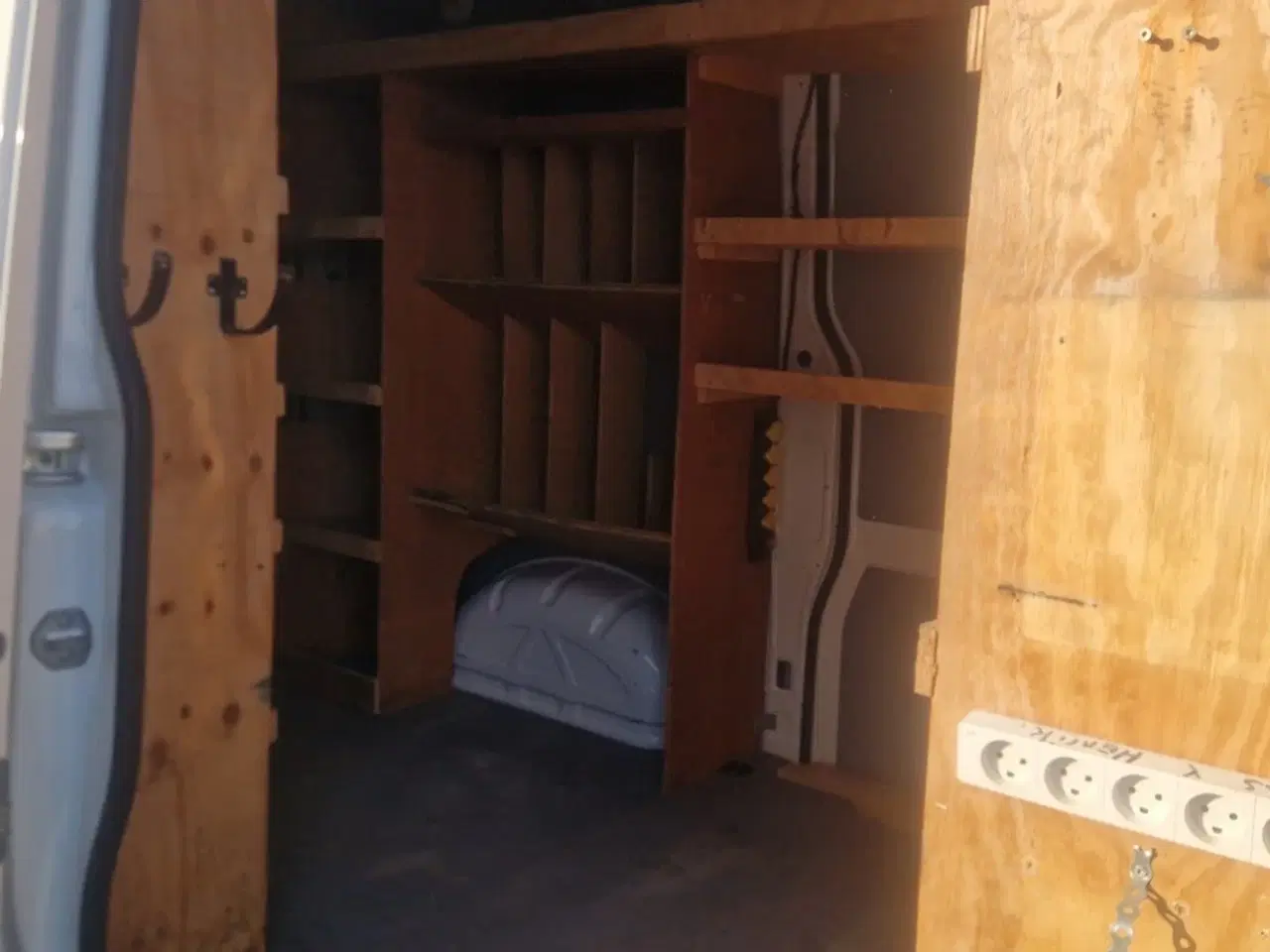 Billede 10 - VW Crafter 35 2,0 TDi 177 Kassevogn L3H2 aut.