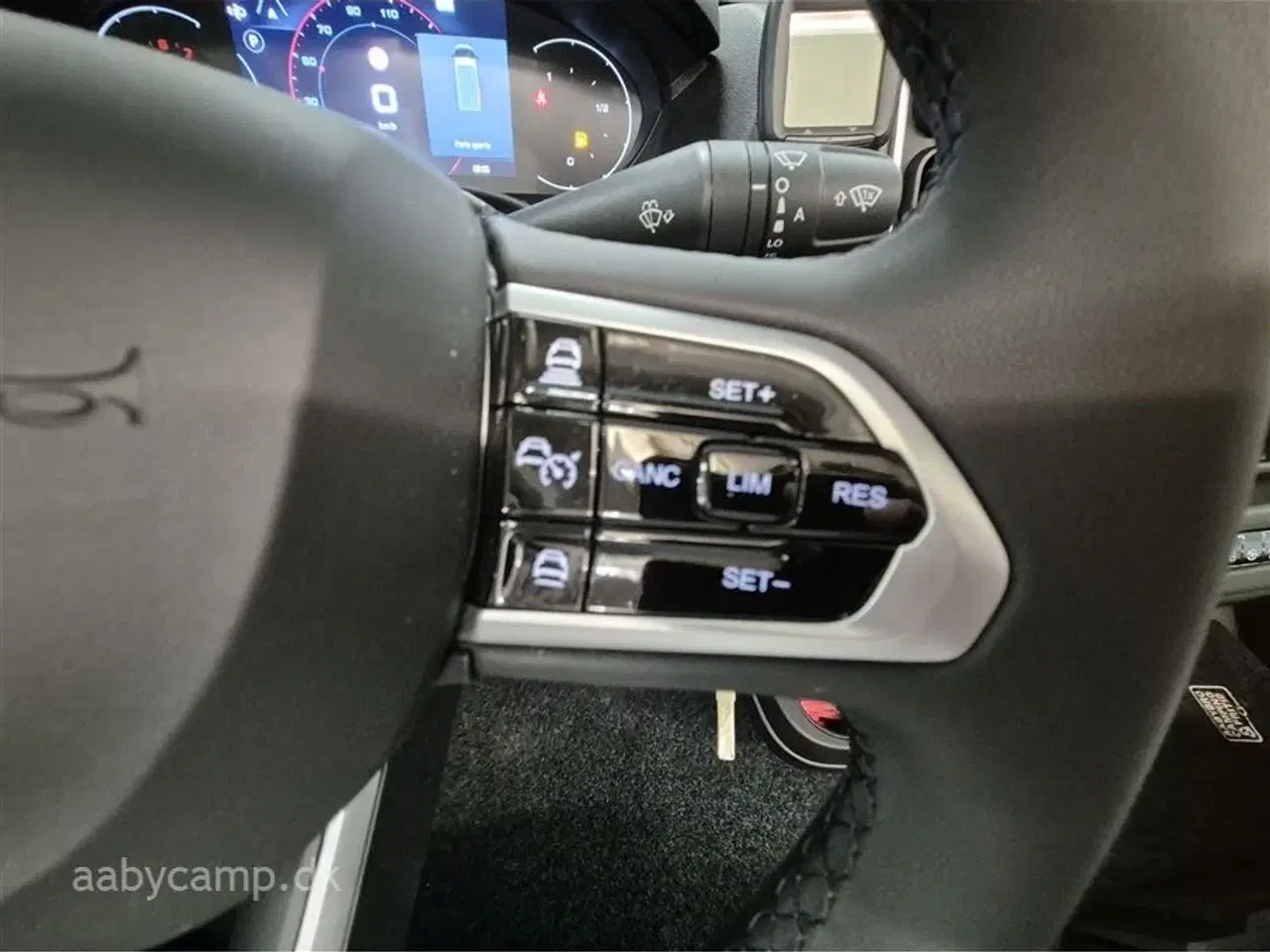 Billede 10 - 2026 - Benimar Benivan 160 PLUS   NK Pakke. Automatgear. 140Hk. 200W solcelle. Kompressor køleskab. Webasto Dieselvarme. Elektrisk indgangstrin. Metallak