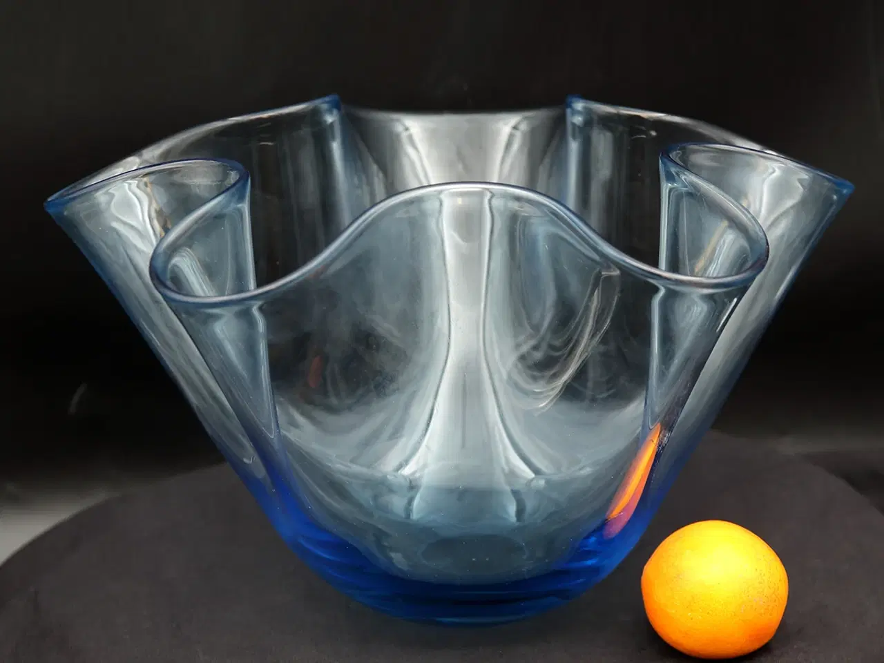 Billede 1 - Holmegaard Laguna XL blå Ø38 – Lütken