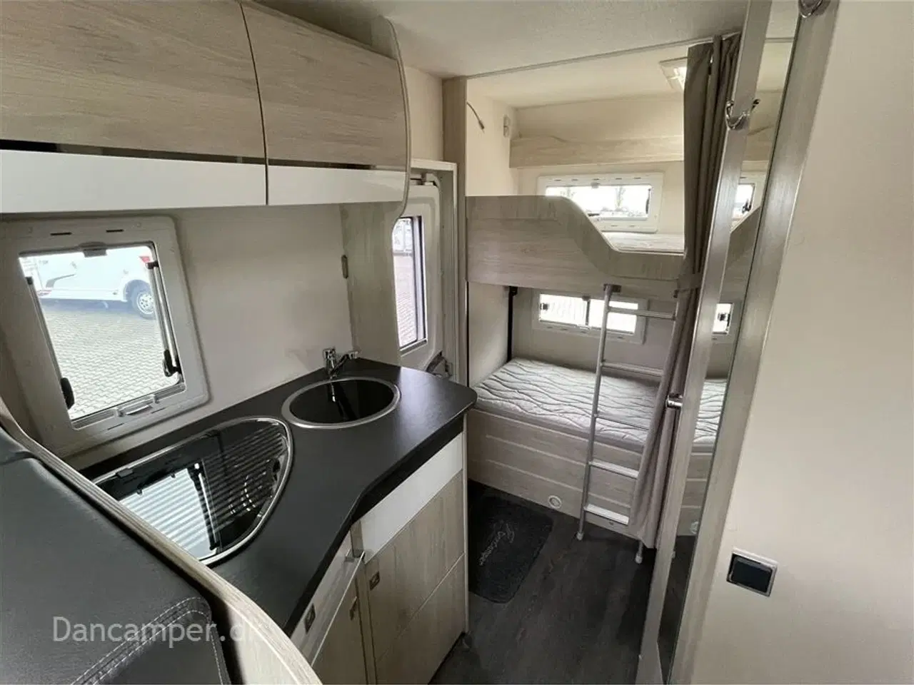 Billede 18 - 2019 - Chausson Flash C 656   UNDER KLARGØRING! Pris følger!2019 Model ! 7.prs. autocamper, med god plads - børnefamiliens foretrukne, 150Hk Automatgear, Aircon på bodel.