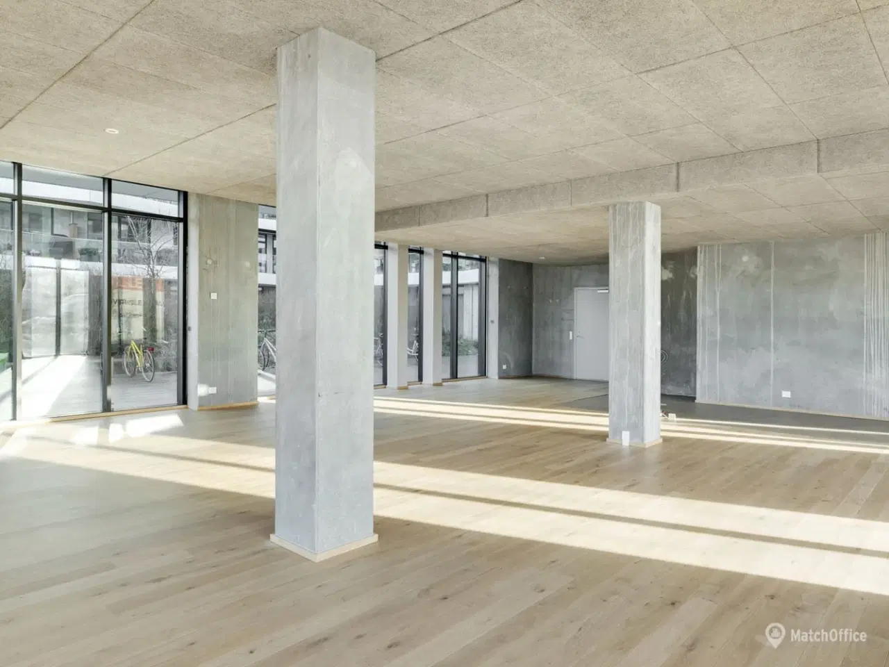 Billede 3 - Restaurant med god beliggenhed og solrigt udeserveringsareal