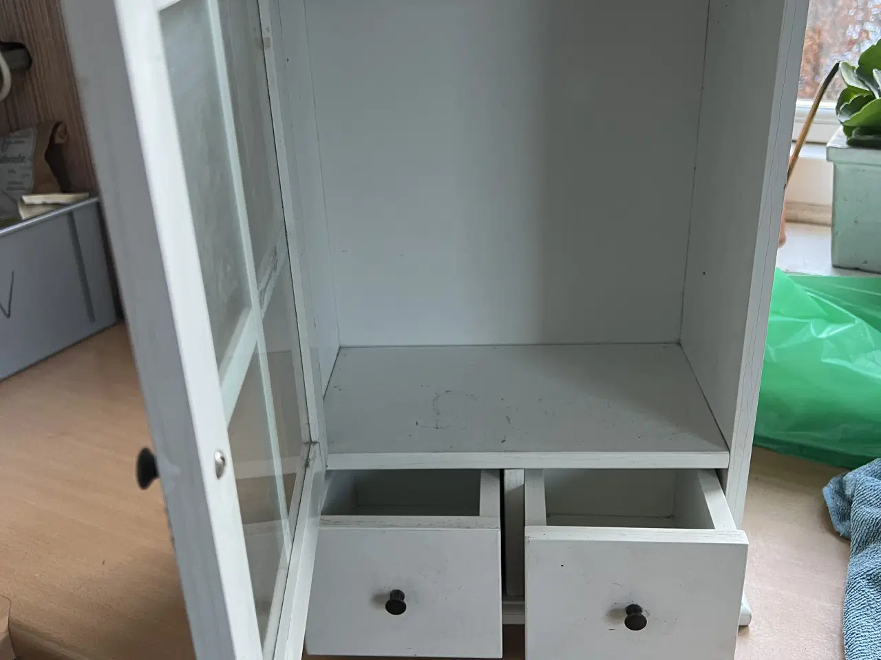 Billede 2 - Lille vægvitrine