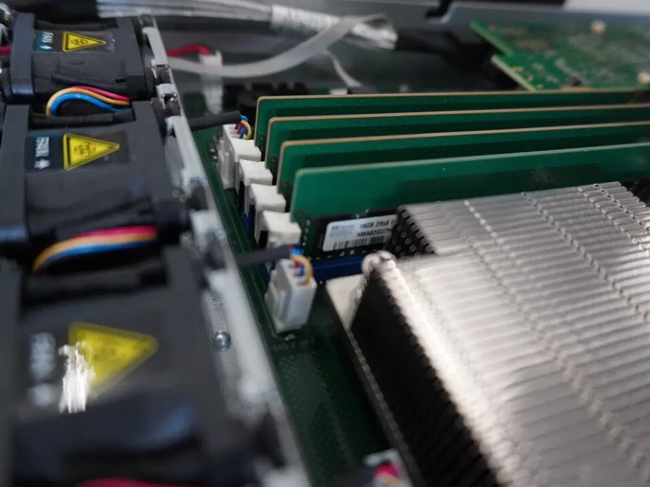 Billede 8 - 4 stk. Servere HP / FUJITSU (Forsendelse ikke muligt)