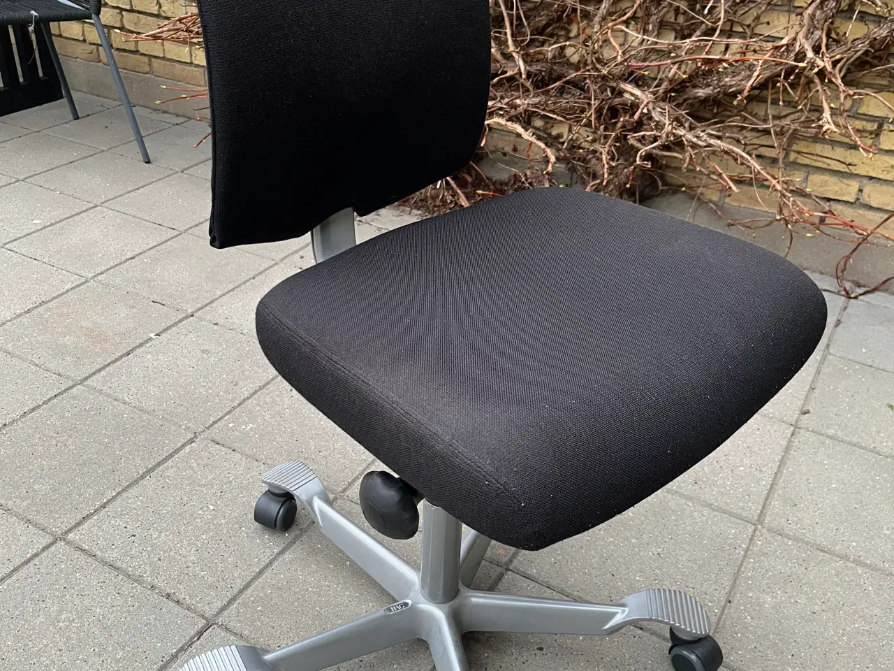 Billede 1 - HÅG kontorstol sort stof