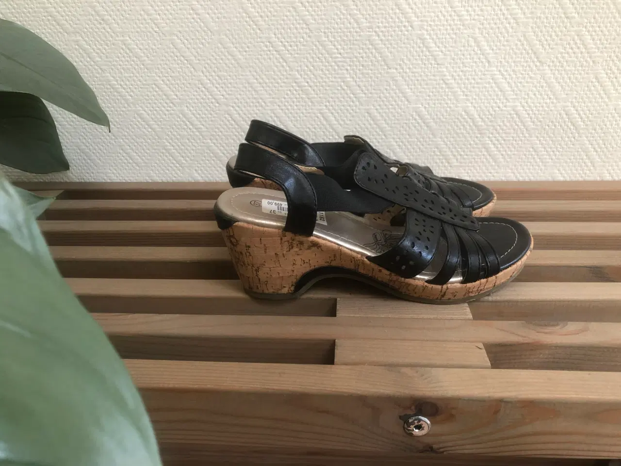 Billede 1 - Sandaler str 37