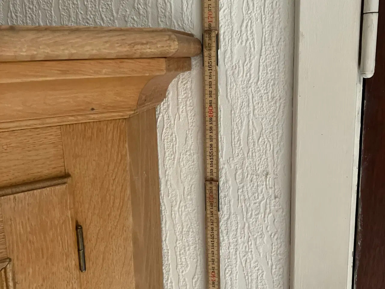 Billede 2 - Hjørneskab sælges