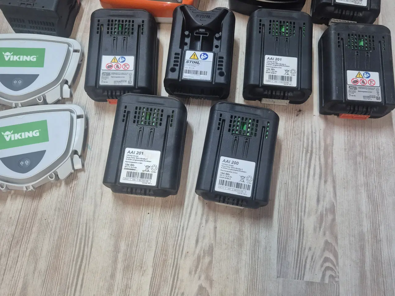 Billede 2 - Forskelligt akku til stihl