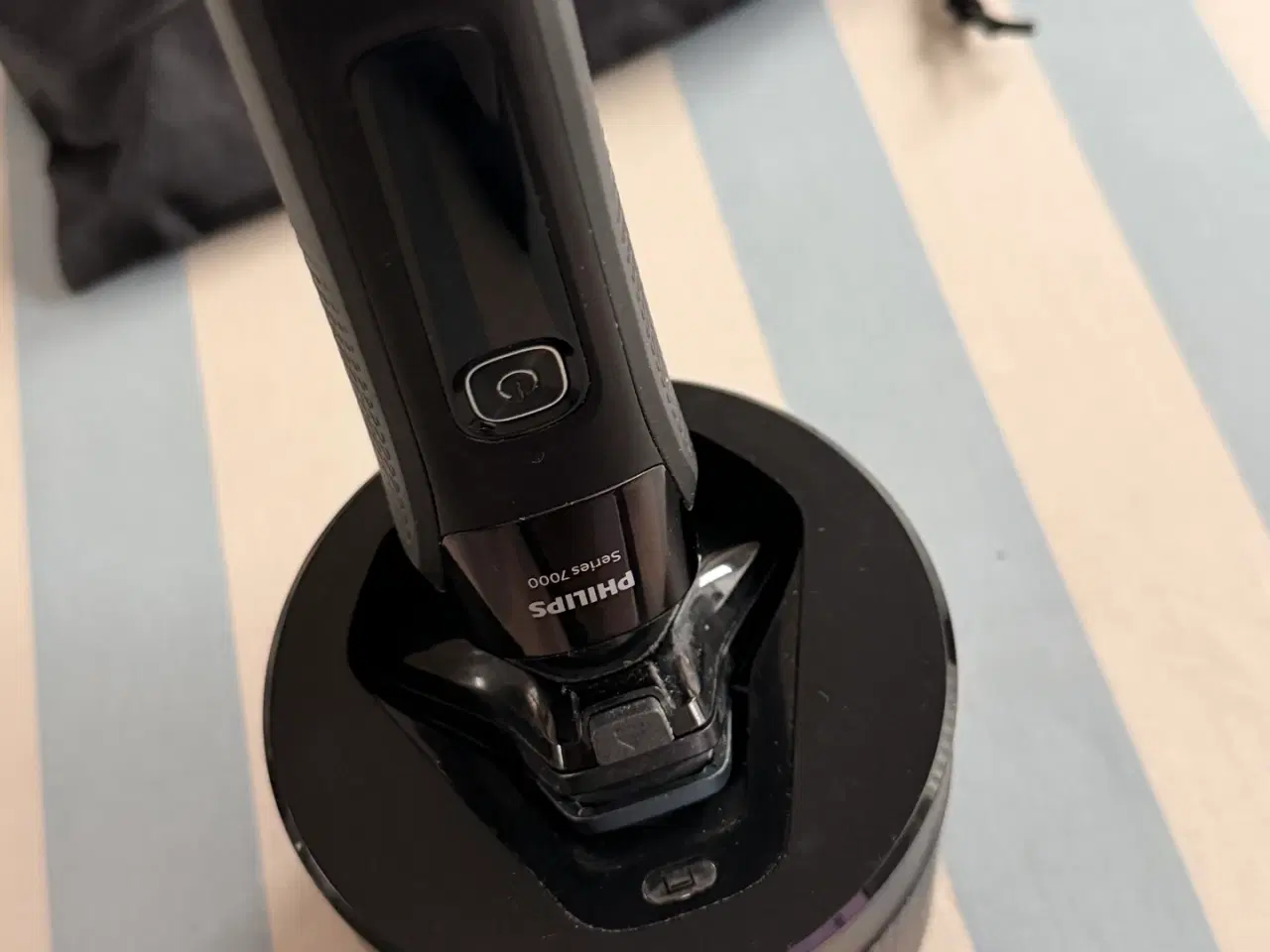 Billede 7 - SUPER PHILIPS s 7000,- Barbærmaskine  Brugt 2 gang