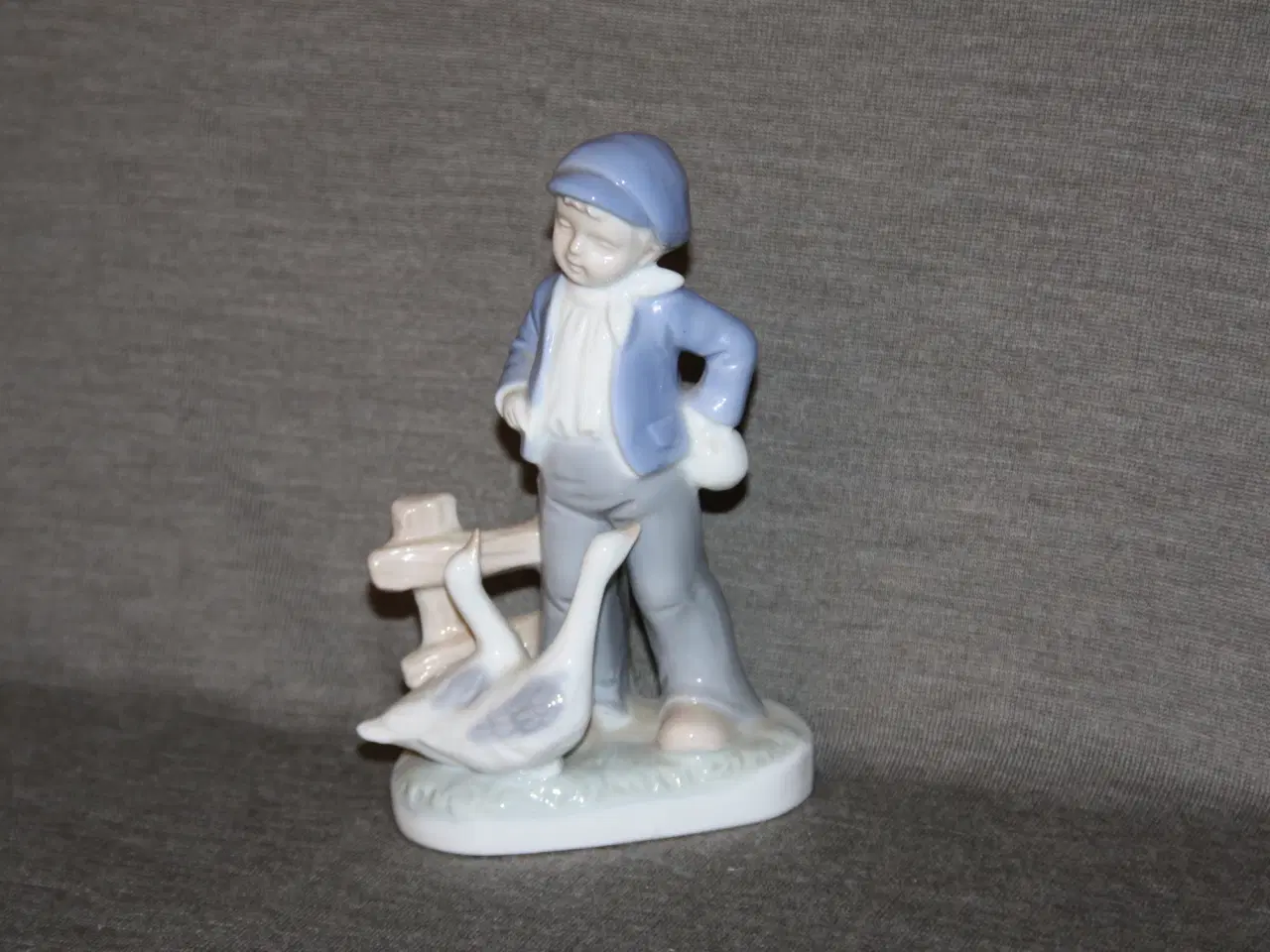 Billede 1 - Figurer højde 15,5 cm