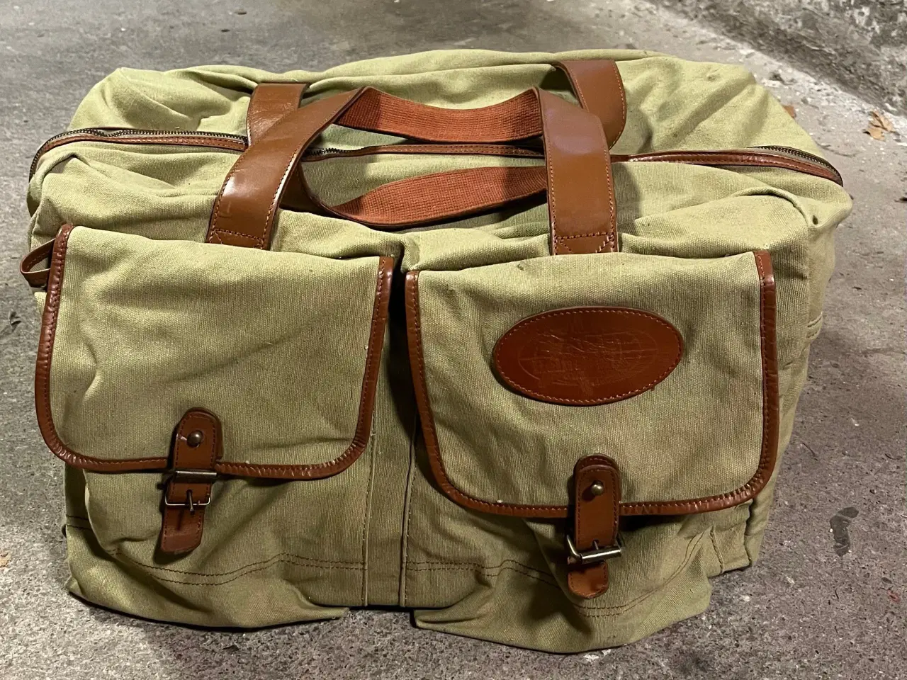 Billede 2 - Stor canvas taske med læderstrop