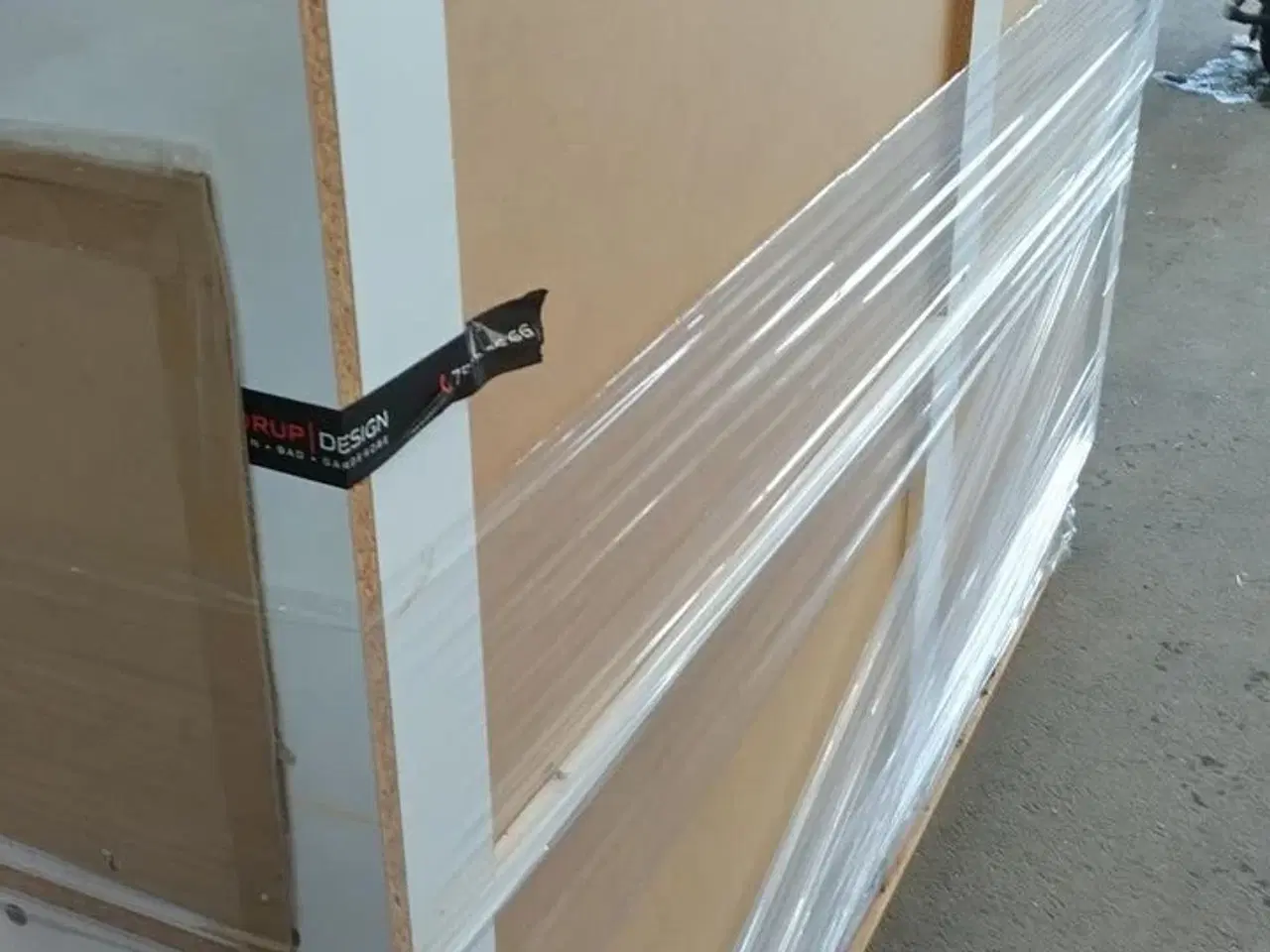 Billede 6 - 4 stk. Brugte højskabe  med låge