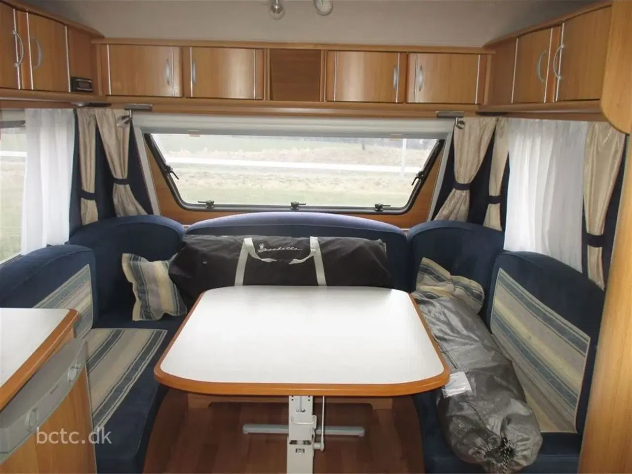 Billede 3 - 2014 - Adria Classica 663 UK Køjevogn