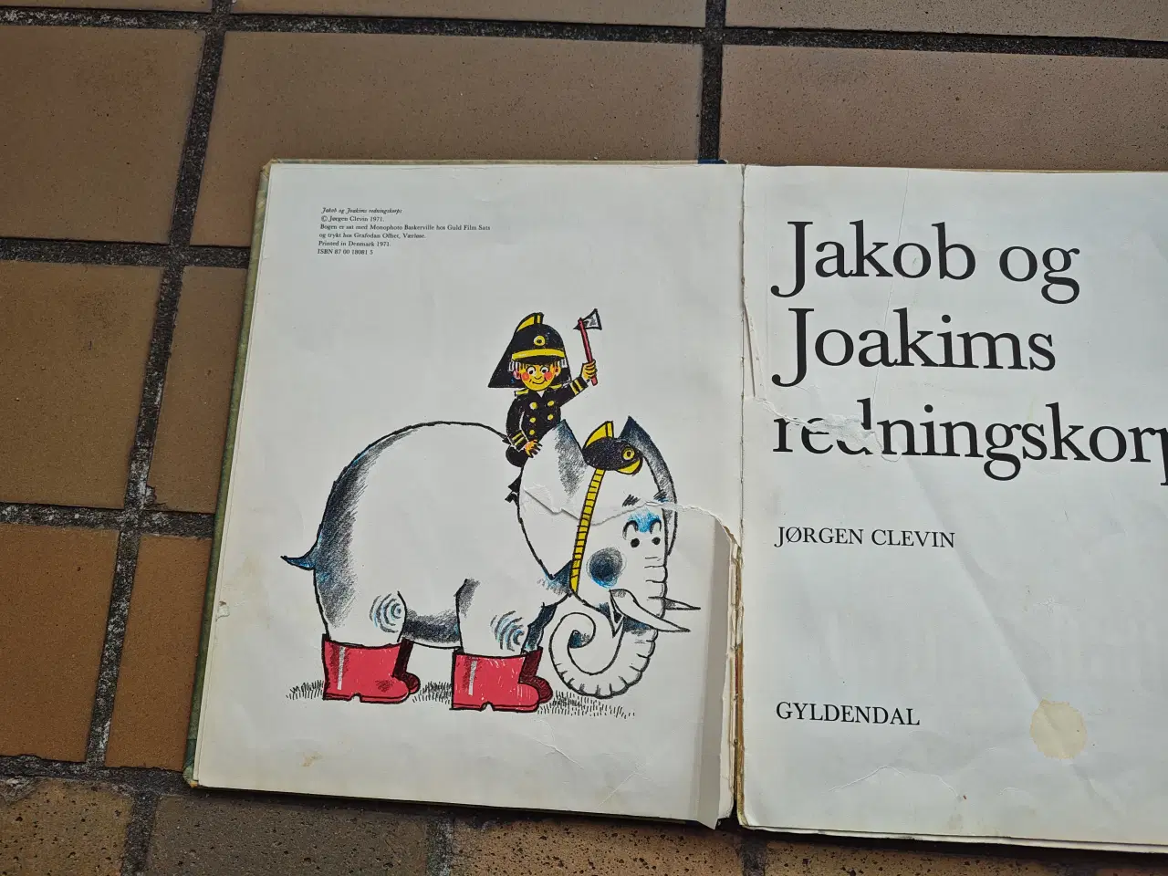 Billede 2 - Jakob og Joakims redningskorps BOG fra 1971
