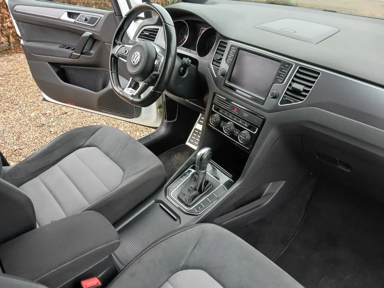 Billede 5 - VW Golf R-line Aut.