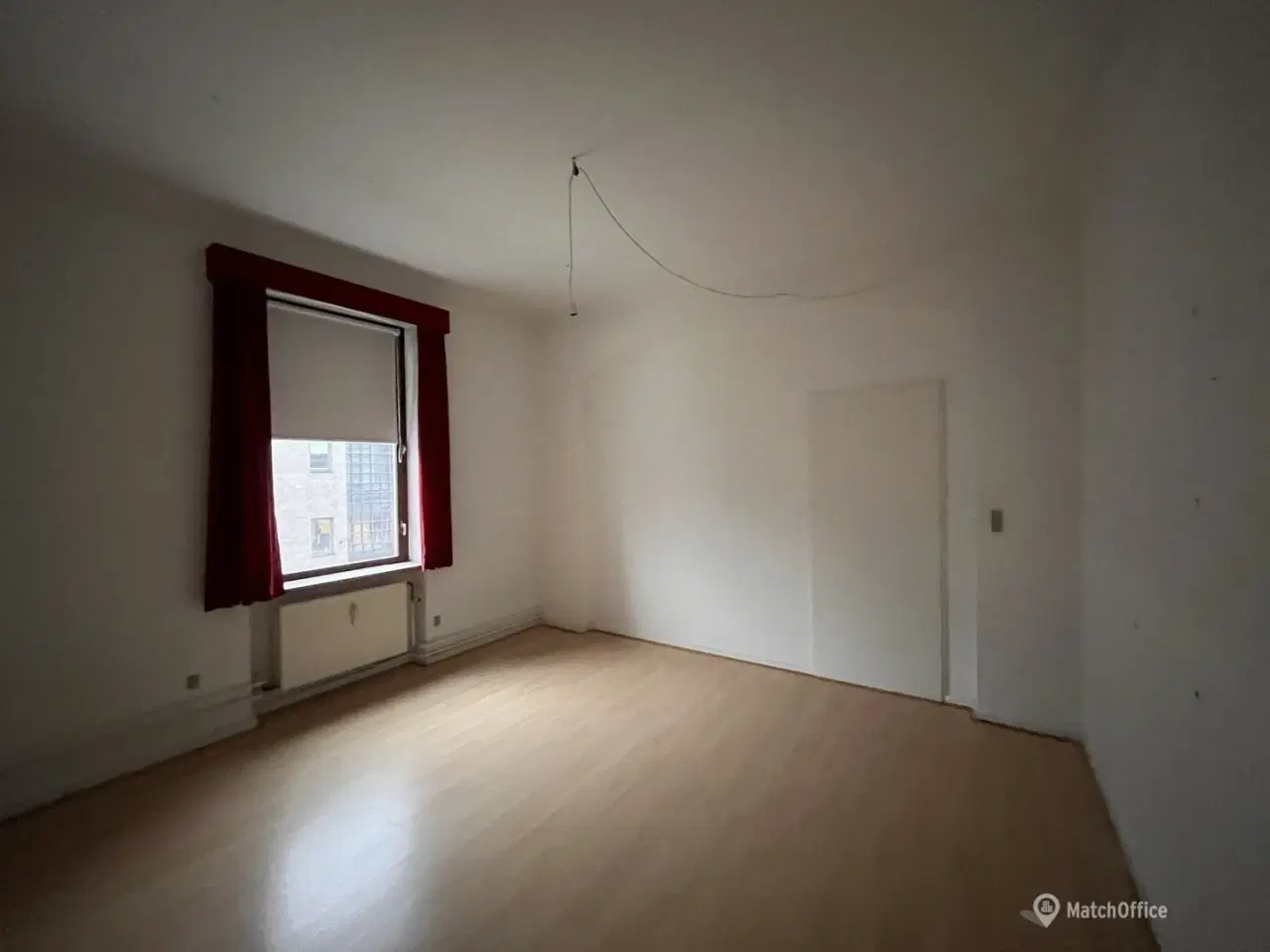 Billede 2 - Billigt kontorlejemål for den der vil sætte lidt i stand