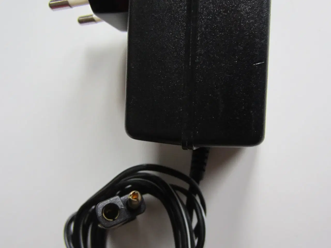 Billede 1 - Strømforsyning DC Adapter ST41-060-0600DT 6V 600mA