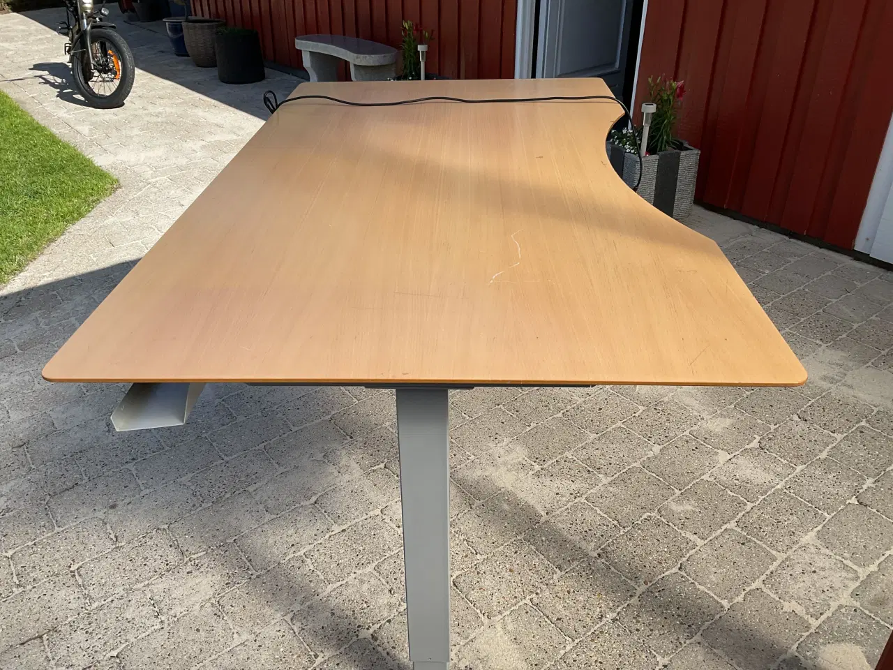 Billede 1 - Skrivebord: 