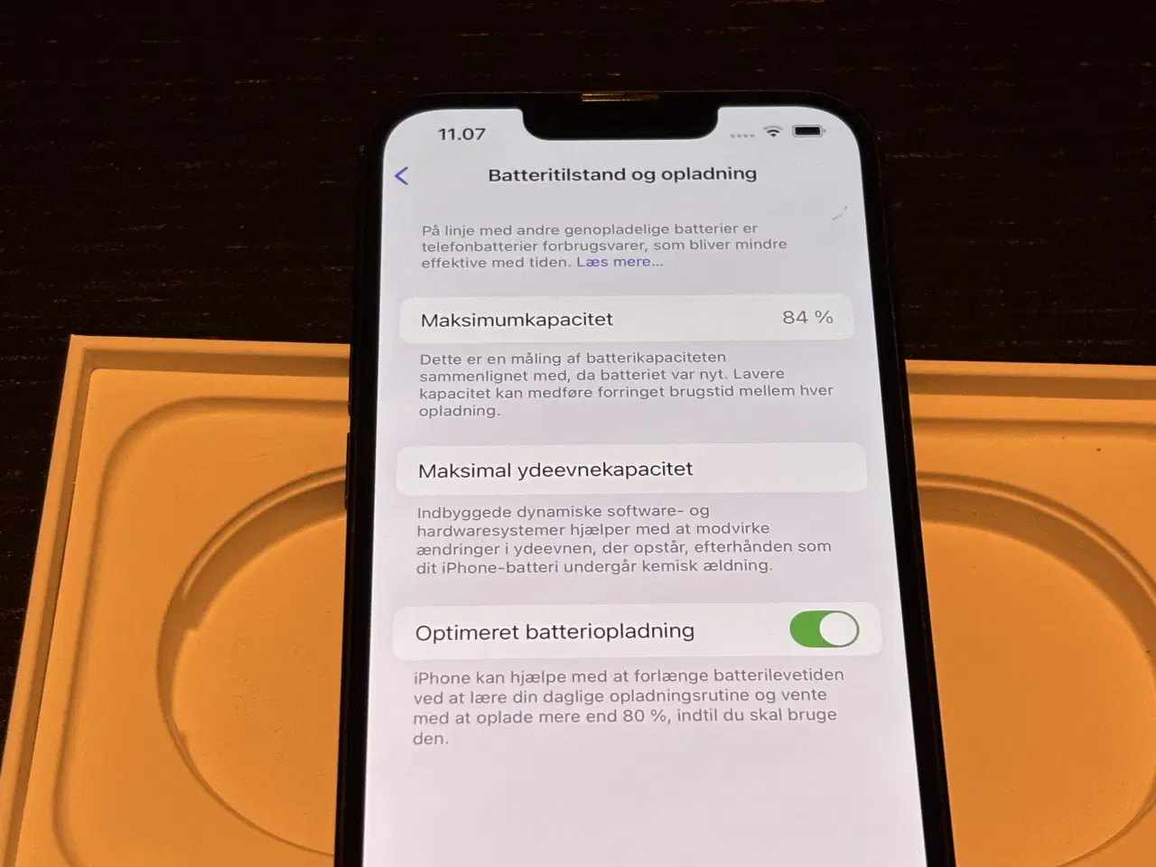 Billede 3 - iPhone 14 128GB – 84% batteri – oplader medfølger