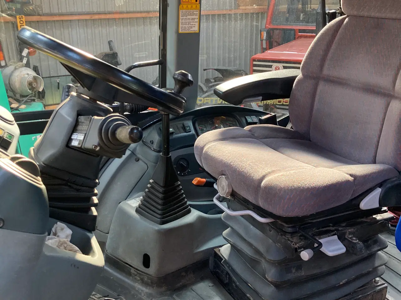 Billede 7 - Rendegraver New Holland LB 110 B. KUN 3900 timer.