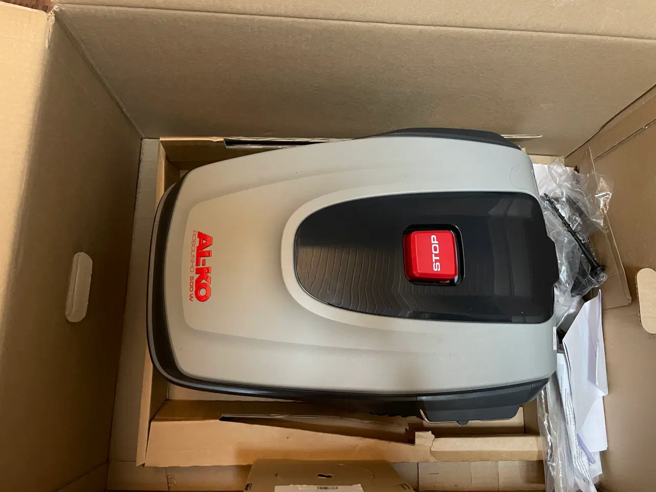 Billede 5 - AL-KO Robolinho Robotplæneklipper 500 m² med garag