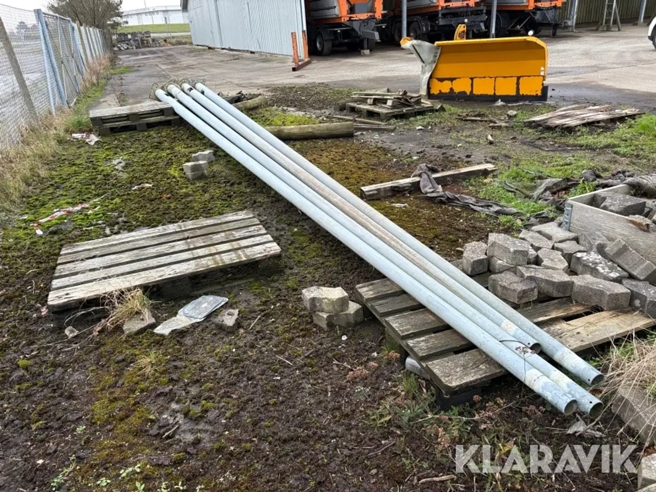 Billede 4 - Lygtepæles pæle - 4 styk