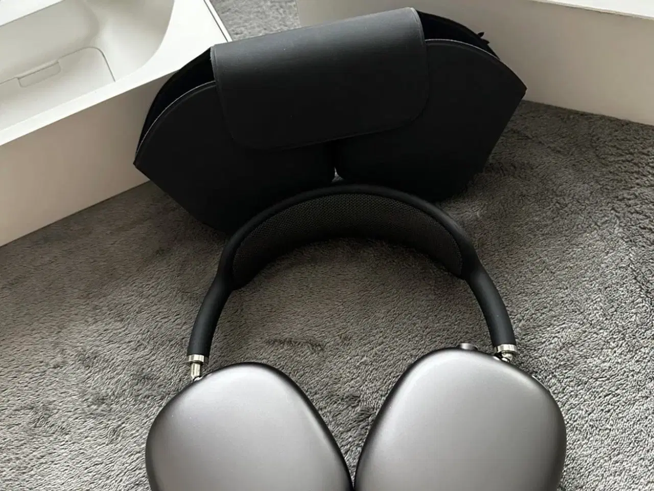 Billede 3 - AirPods Max – Space Grey – byd