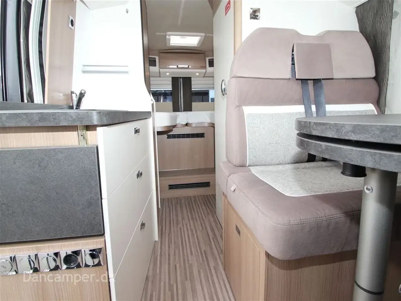 Billede 20 - 2019 - Carthago van 640 LE Chaming Carthago Charming, Luksusvan godt udstyret - Enkeltsengsmodel. 150Hk Automatgear - Solcelle - inverter mm.