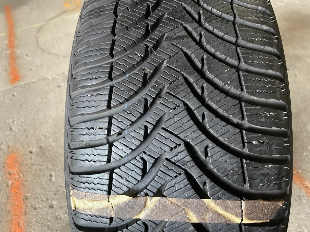 Billede 1 - 16 Michelin 215/55/16 Ref.W16 vinter