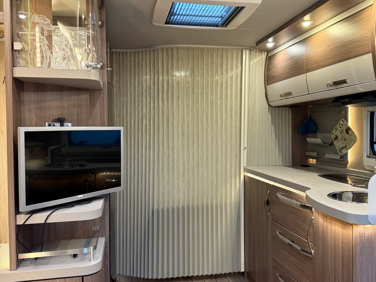 Billede 10 - KNAUS Sandinavian 580 UF - nypris 330.000kr