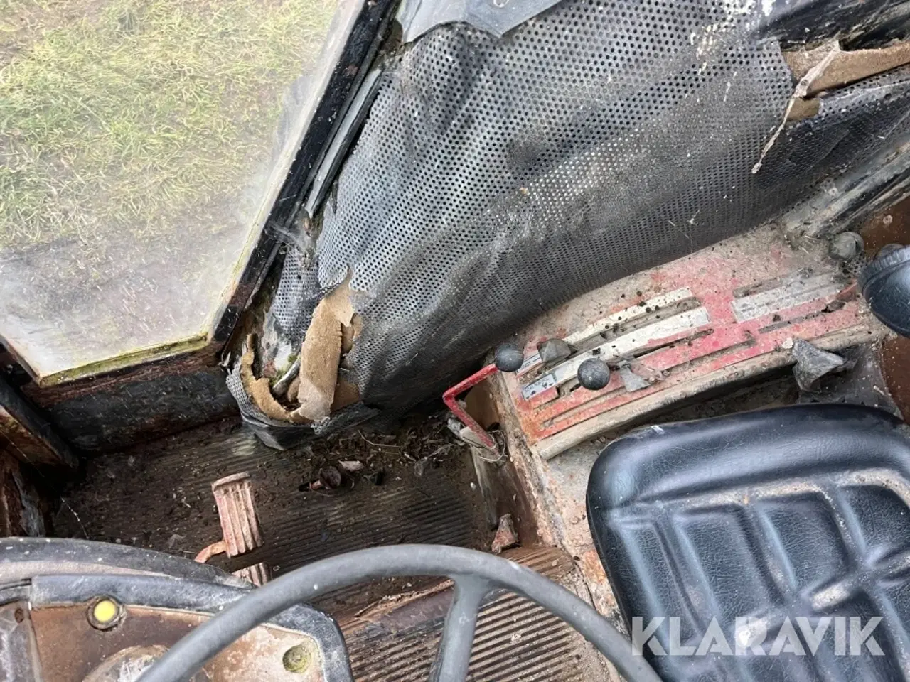 Billede 11 - Veterantraktor International 574 med byggelift