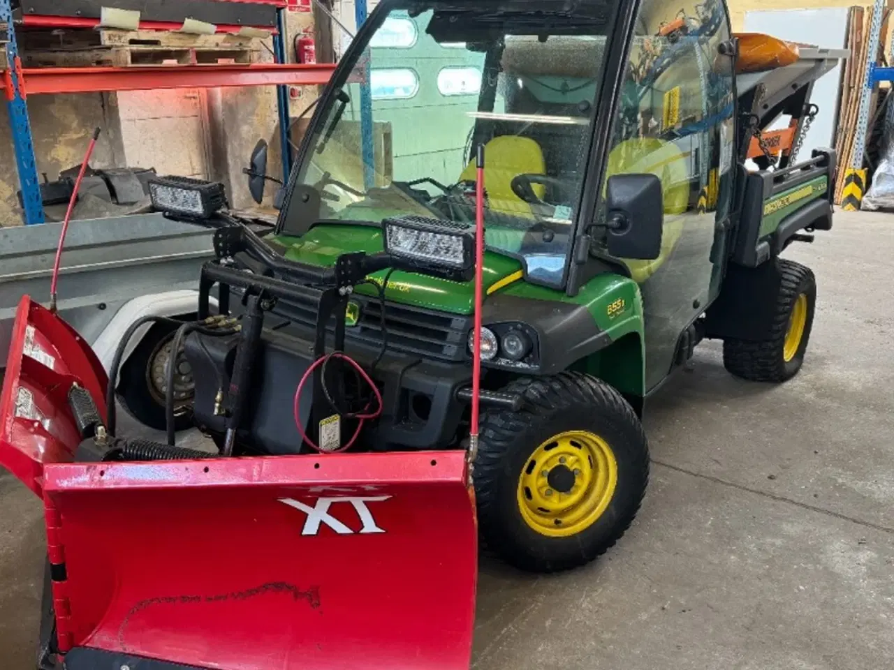 Billede 1 - John Deere 855E DSL XUV Gator  med Polar L saltspreder og sneplov