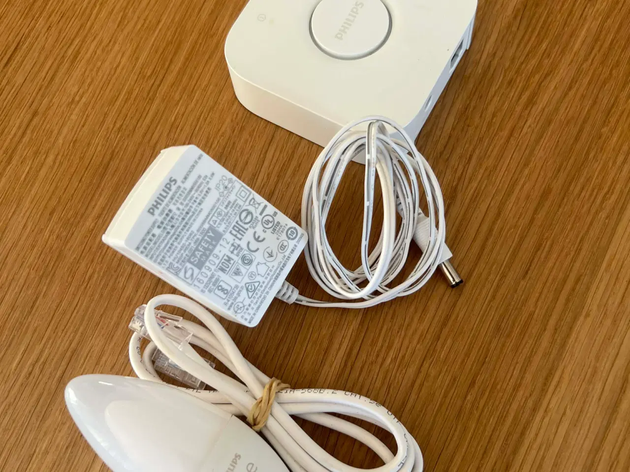 Billede 2 - Philips Hue Pære (E14) + Bridge